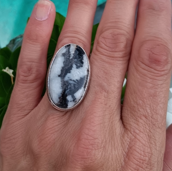 Larimar Inc Jewelry - ♥️White Buffalo Turquoise Gemstone Boho Sterling Silver Ring